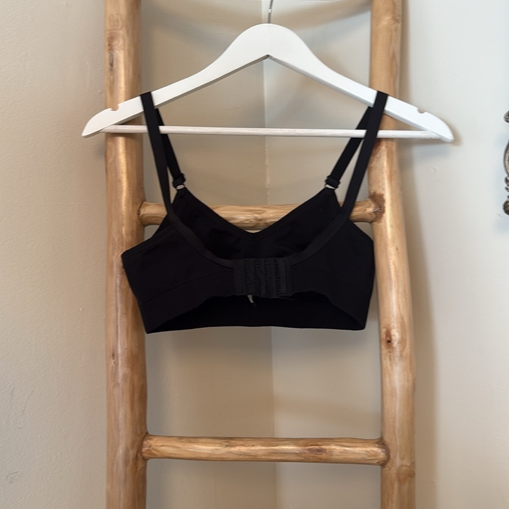 Knix Bra - Picture 2 of 3